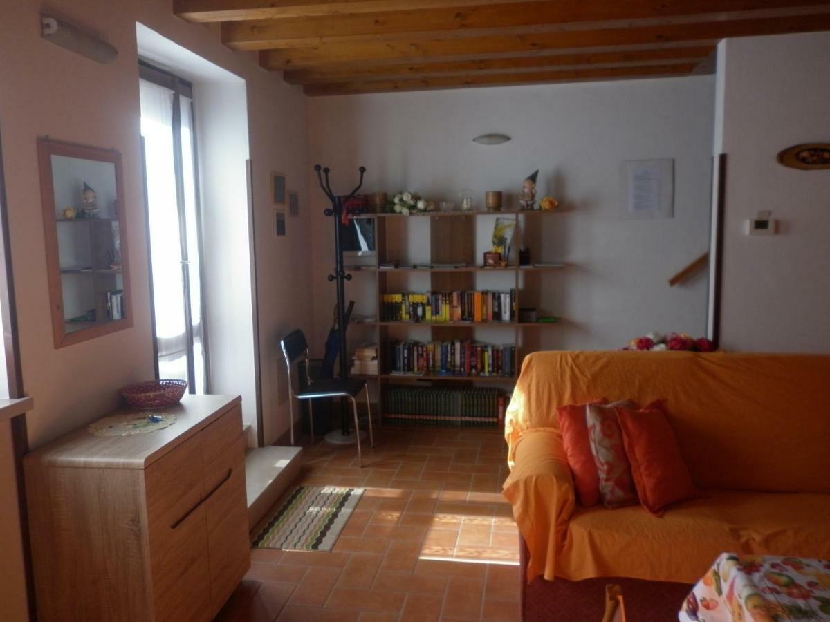 La Piccola Mimosa Apartment Sant'Ambrogio di Valpolicella Luaran gambar