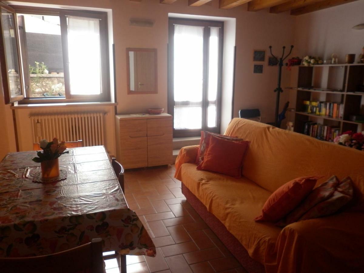 La Piccola Mimosa Apartment Sant'Ambrogio di Valpolicella Luaran gambar