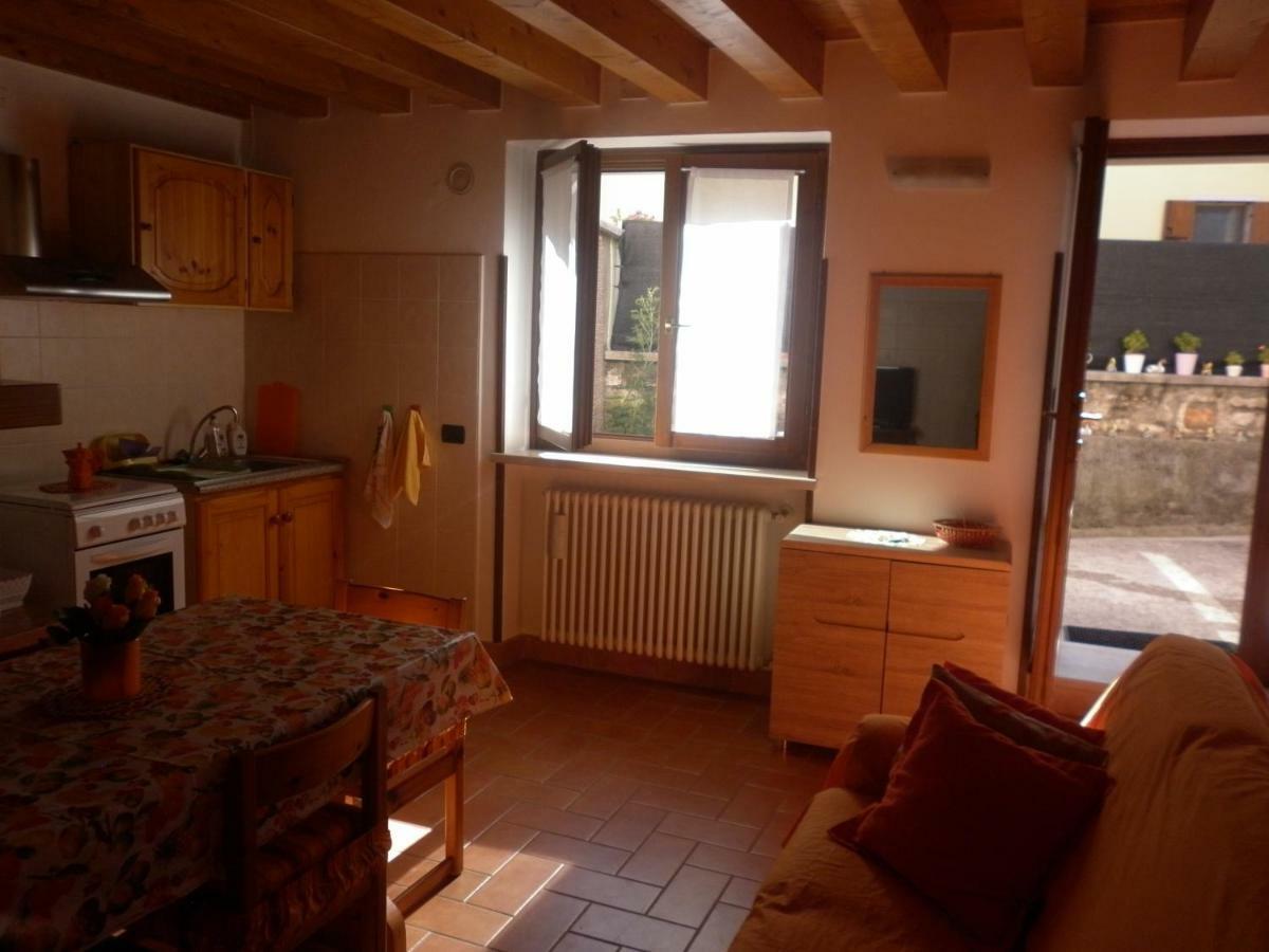 La Piccola Mimosa Apartment Sant'Ambrogio di Valpolicella Luaran gambar